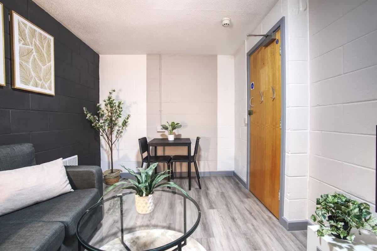 1Br City Centre Apt, Self Check In, Wifi, By Derbnb 셰필드 외부 사진
